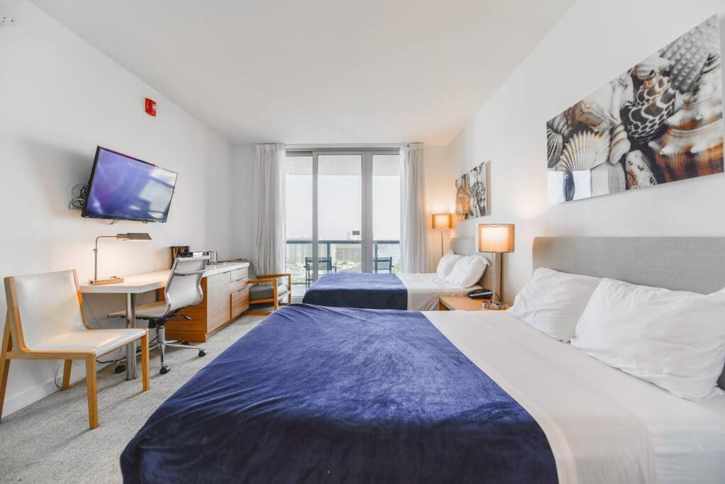 Awesome 2Br Condo Beachwalk Resort Hallandale Beach Esterno foto