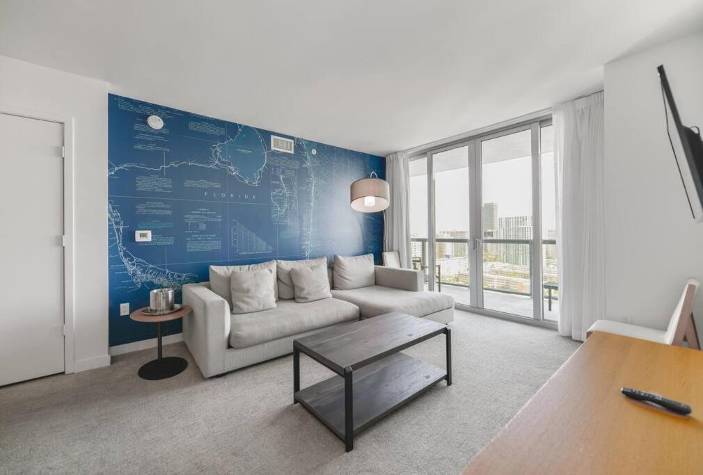 Awesome 2Br Condo Beachwalk Resort Hallandale Beach Esterno foto