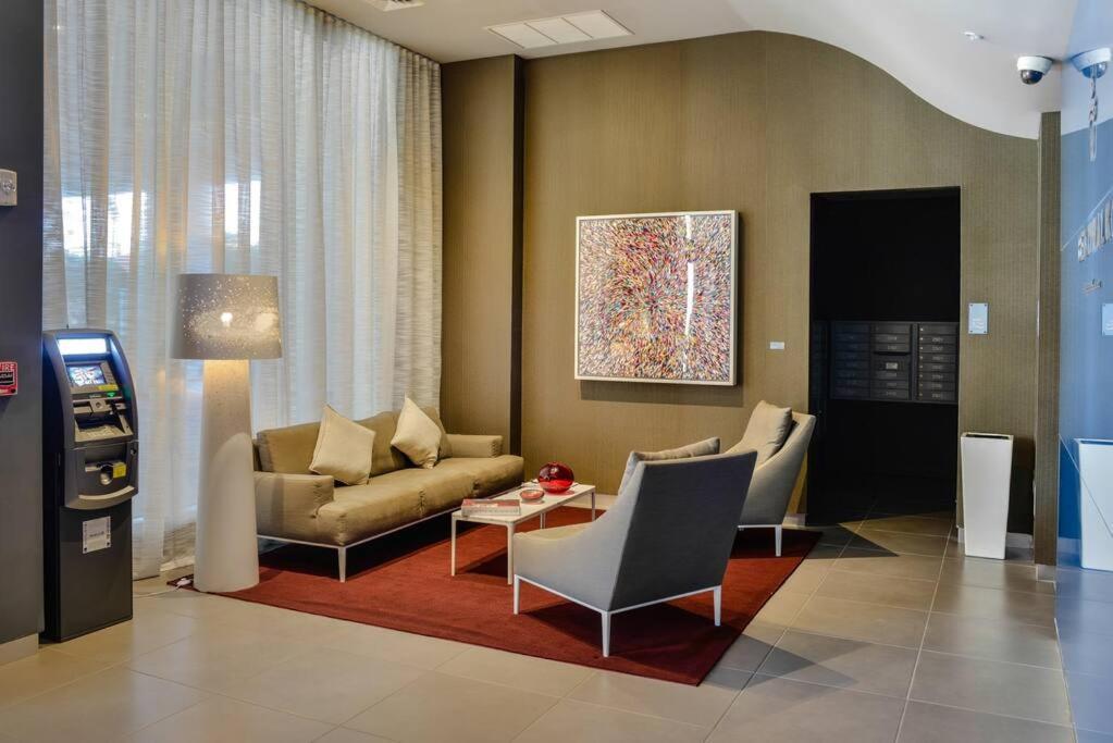 Awesome 2Br Condo Beachwalk Resort Hallandale Beach Esterno foto